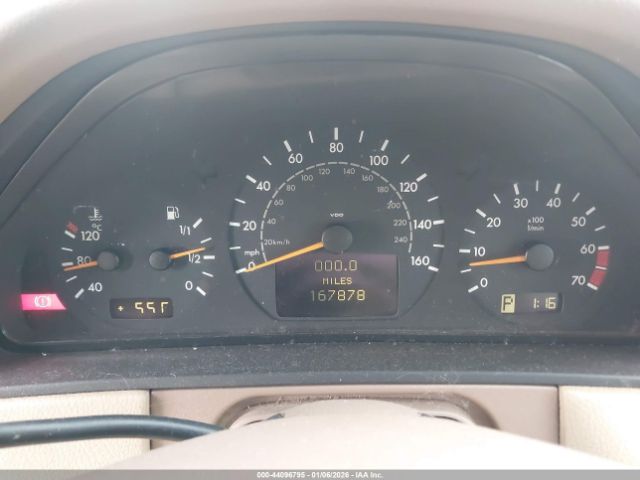 Mercedes-Benz E-Class Image 12