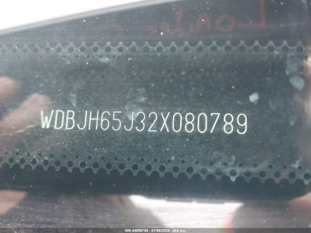 Mercedes-Benz E-Class Image 2