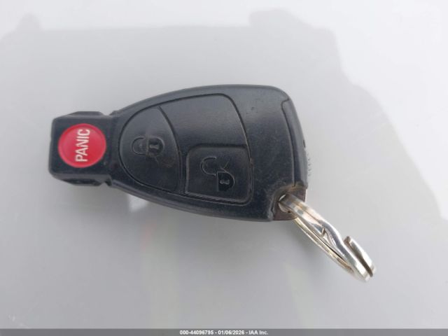 Mercedes-Benz E-Class Image 11