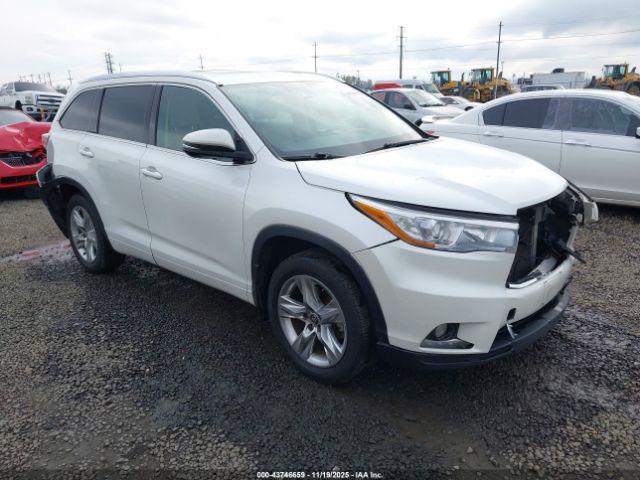 Salvage Toyota Highlander