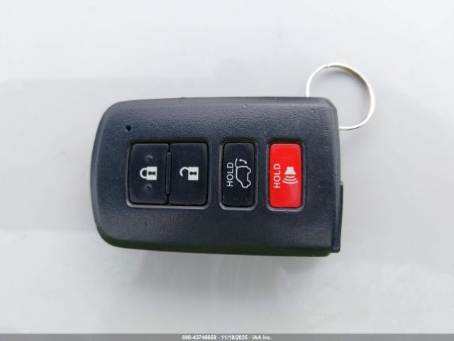 Toyota Highlander Limited V6 Image 11