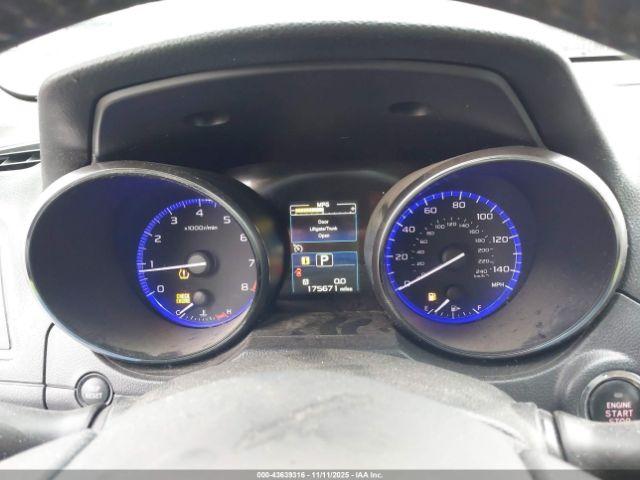 Subaru Outback 2.5i Limited Image 6