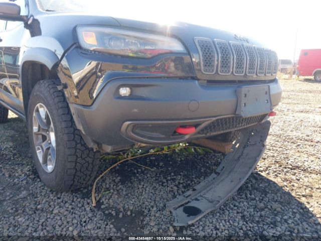 Jeep Cherokee Trailhawk 4x4 Image 15
