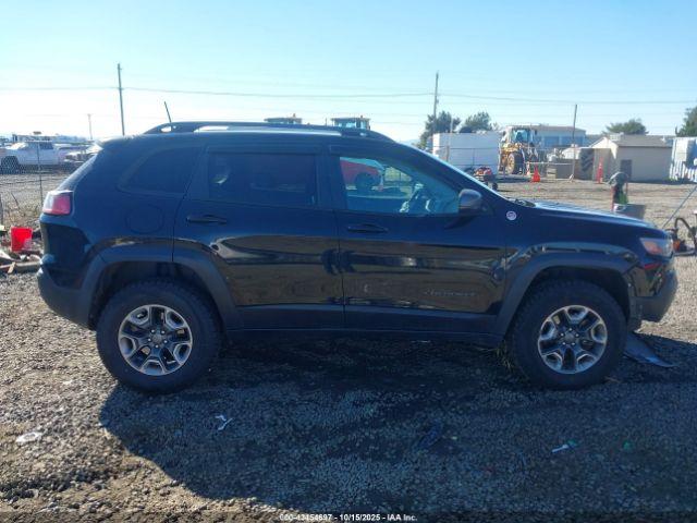 Jeep Cherokee Trailhawk 4x4 Image 12