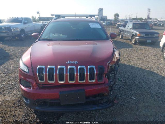 Jeep Cherokee Latitude 4x4 Image 9