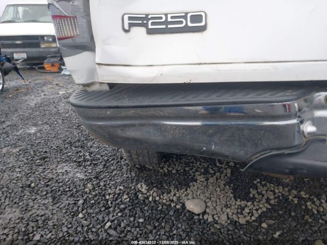 Ford F-250 Image 16
