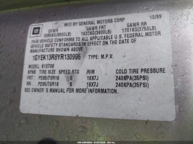 Cadillac Escalade Standard Image 8