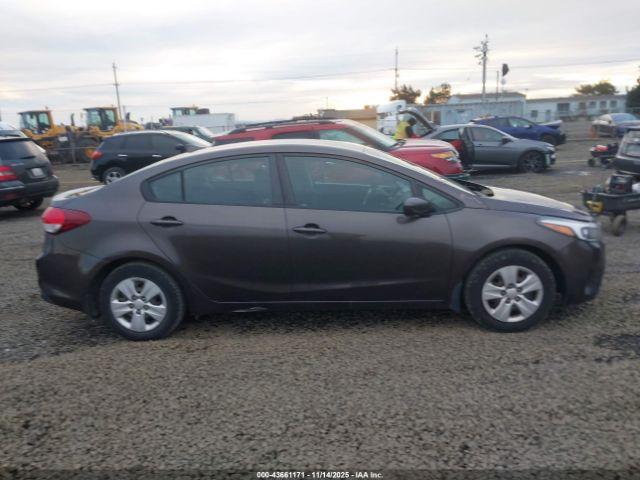 Kia Forte Lx Image 6