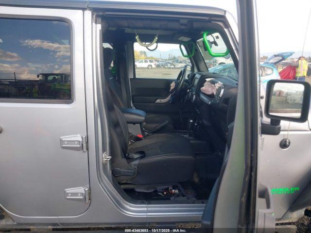 Jeep Wrangler Rubicon Image 5