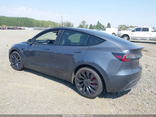Tesla Model Y Performance Dual Motor All-wheel Drive Image 5