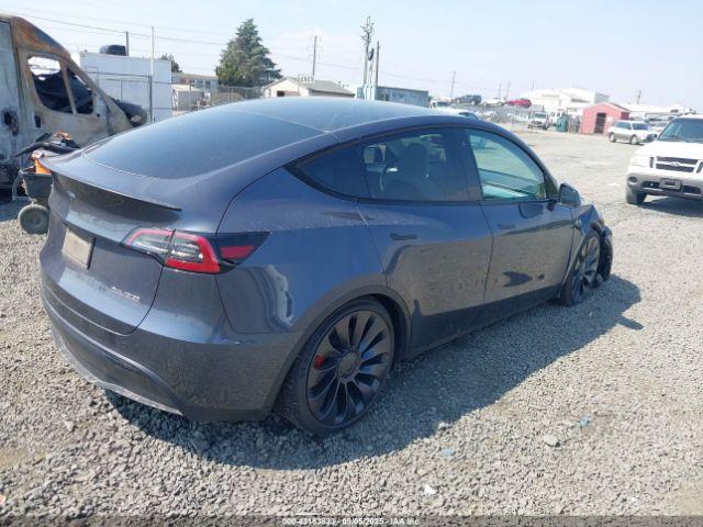 Tesla Model Y Performance Dual Motor All-wheel Drive Image 11