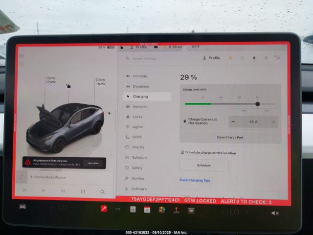 Tesla Model Y Performance Dual Motor All-wheel Drive Image 15