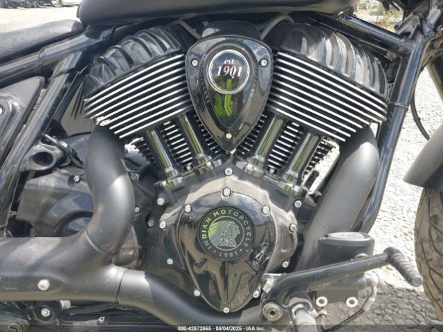 Indian Motorcycle Co Chief Bobber Darkhorse Abs Image 11