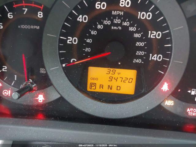 Toyota RAV4 Base V6 Image 2