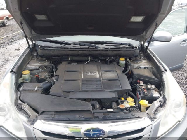 Subaru Outback 3.6r Image 9
