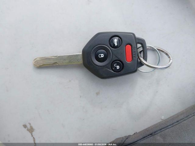 Subaru Outback 3.6r Image 11