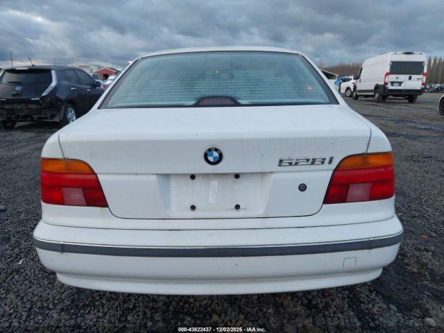 BMW 5 Series Image 5