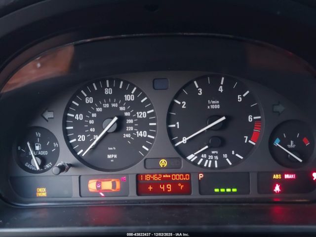 BMW 5 Series Image 7