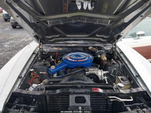 Ford Ranchero Image 10