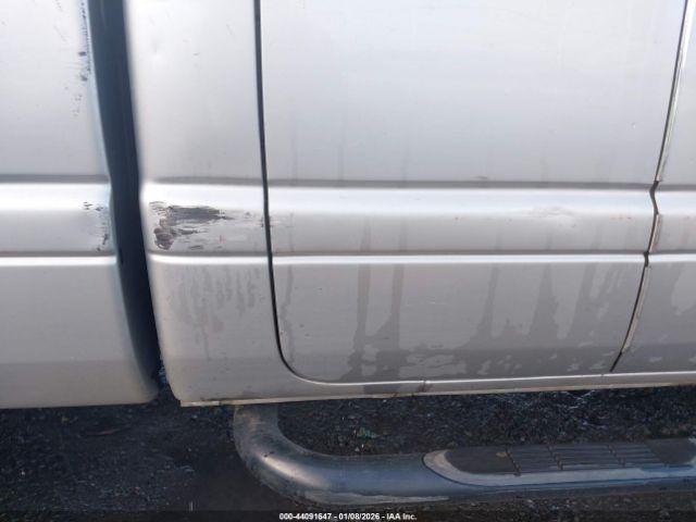 Dodge Ram 1500 St Image 4