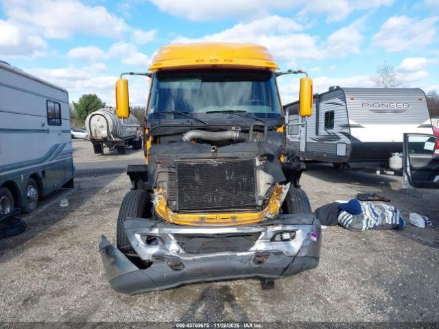 International Prostar Image 9